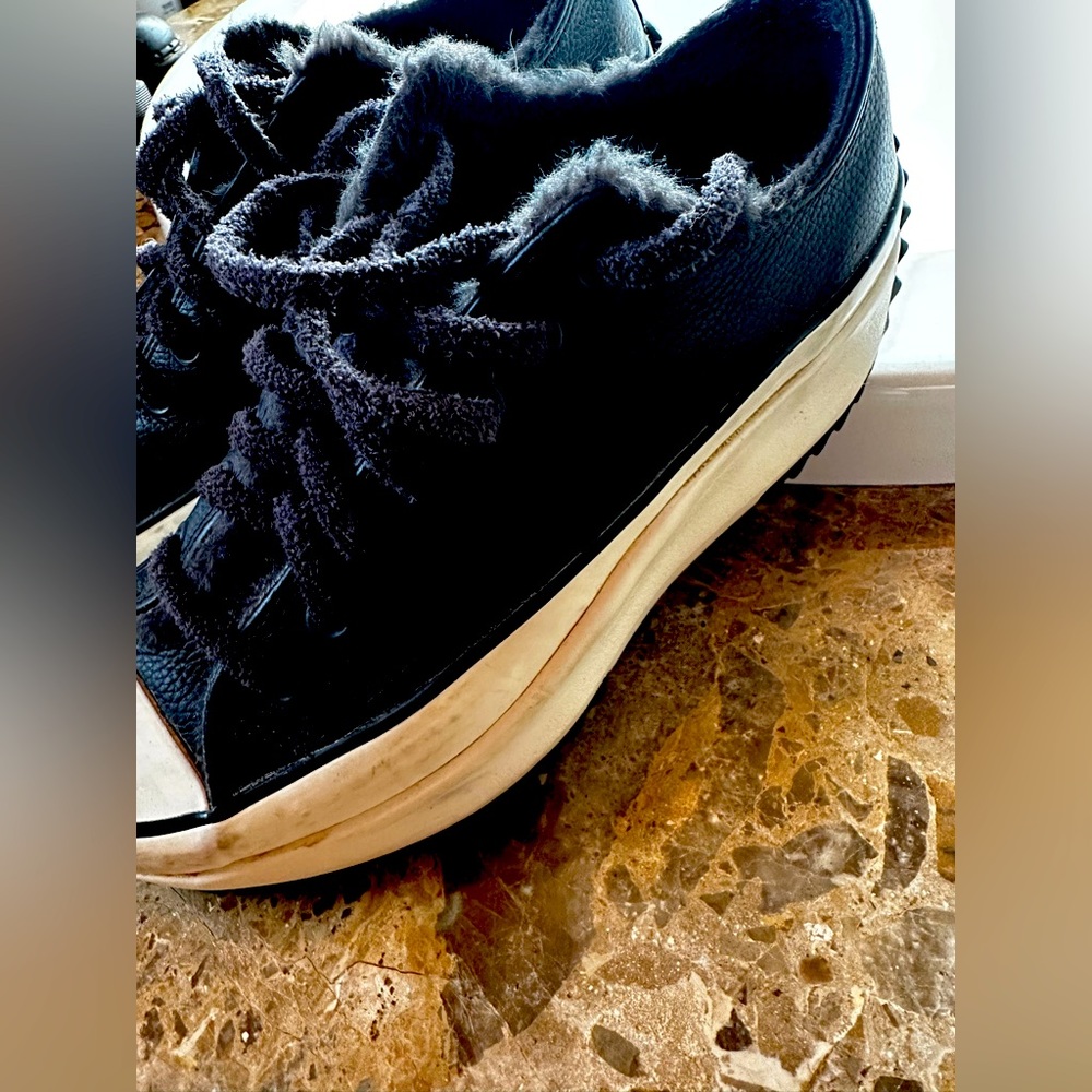 RUN STAR HIKE RARE LEATHER LOW TOP m8.5 w10     CONVERSE ALL STAR